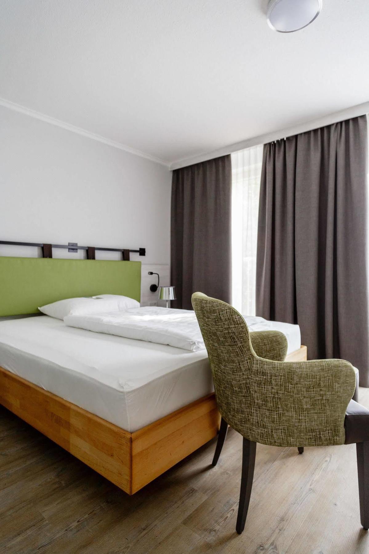 Der Stasta Hotel Виена Екстериор снимка